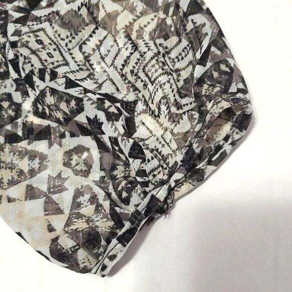 BCBGeneration Black Boho Long Sleeve Back Opening & Bow Shift Mini Dress S - Picture 7 of 11